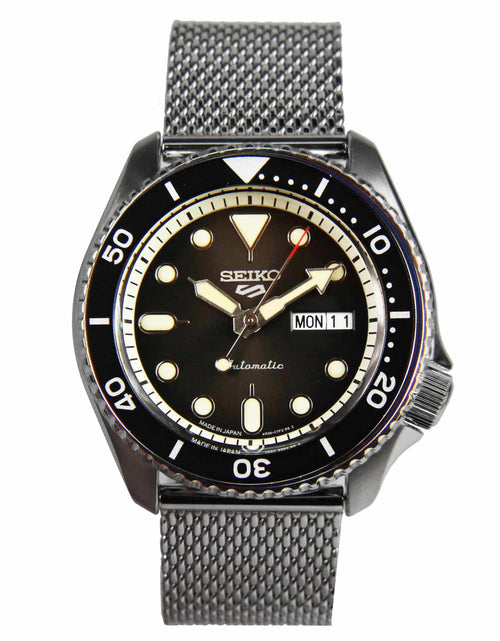 Load image into Gallery viewer, Seiko 5 Sports Automatic Japan Divers Watch SBSA017
