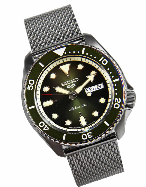 Load image into Gallery viewer, Seiko 5 Sports Automatic Japan Divers Watch SBSA019
