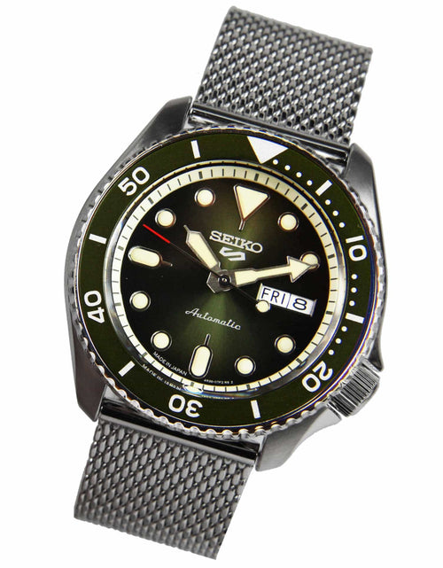 Load image into Gallery viewer, Seiko 5 Sports Automatic Japan Divers Watch SBSA019
