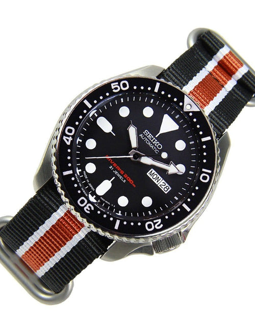 Load image into Gallery viewer, Seiko Automatic Diving Sports Watch with Extra Strap SKX007J1 SKX007J
