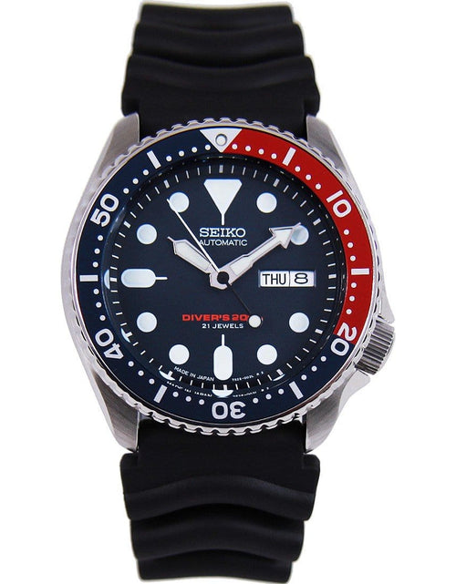 Load image into Gallery viewer, SKX009J SKX009J1 Seiko Automatic Japan Male Divers Watch with Extra Strap
