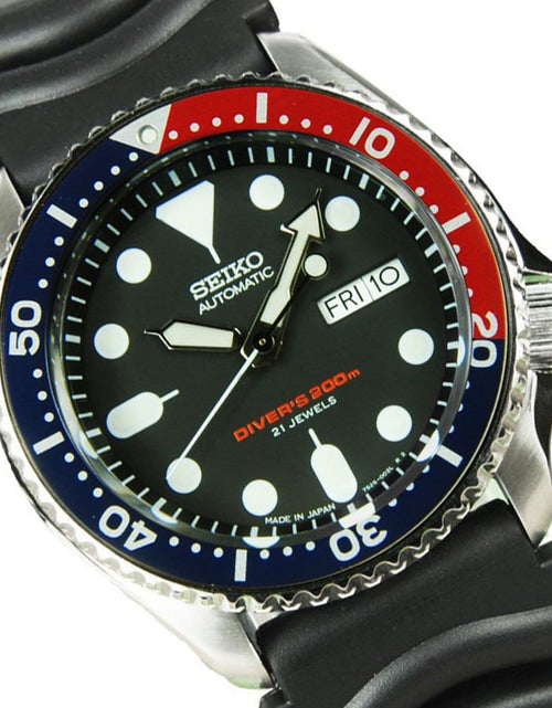 Load image into Gallery viewer, SKX009J1 SKX009J Seiko Automatic Japan Made Mens Dive Watch + Extra Nylon Strap
